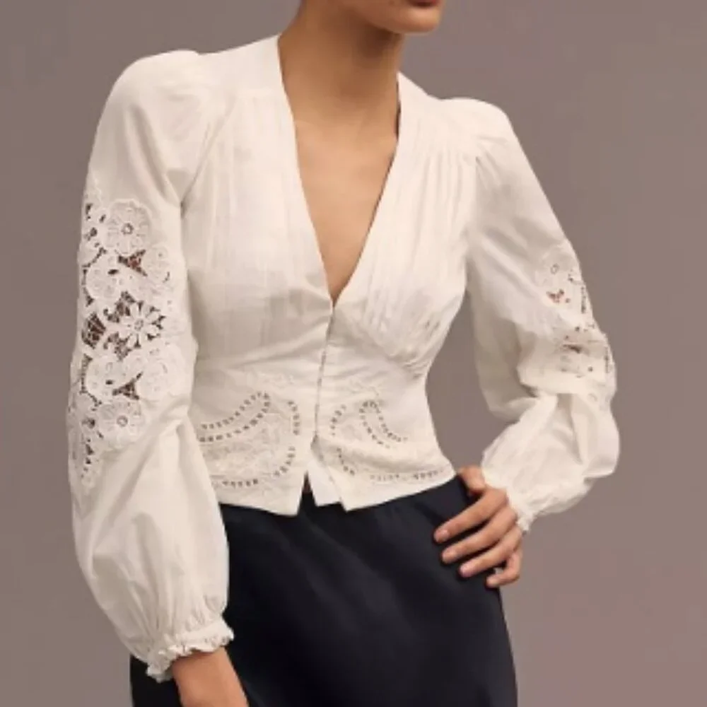 Farm Rio Long-Sleeve Lace Blouse NWT Large - Picture 1 of 6